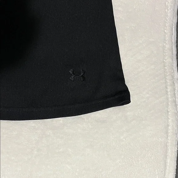 Under Armour Black Racerback Performance Tank - Picture 2 of 3